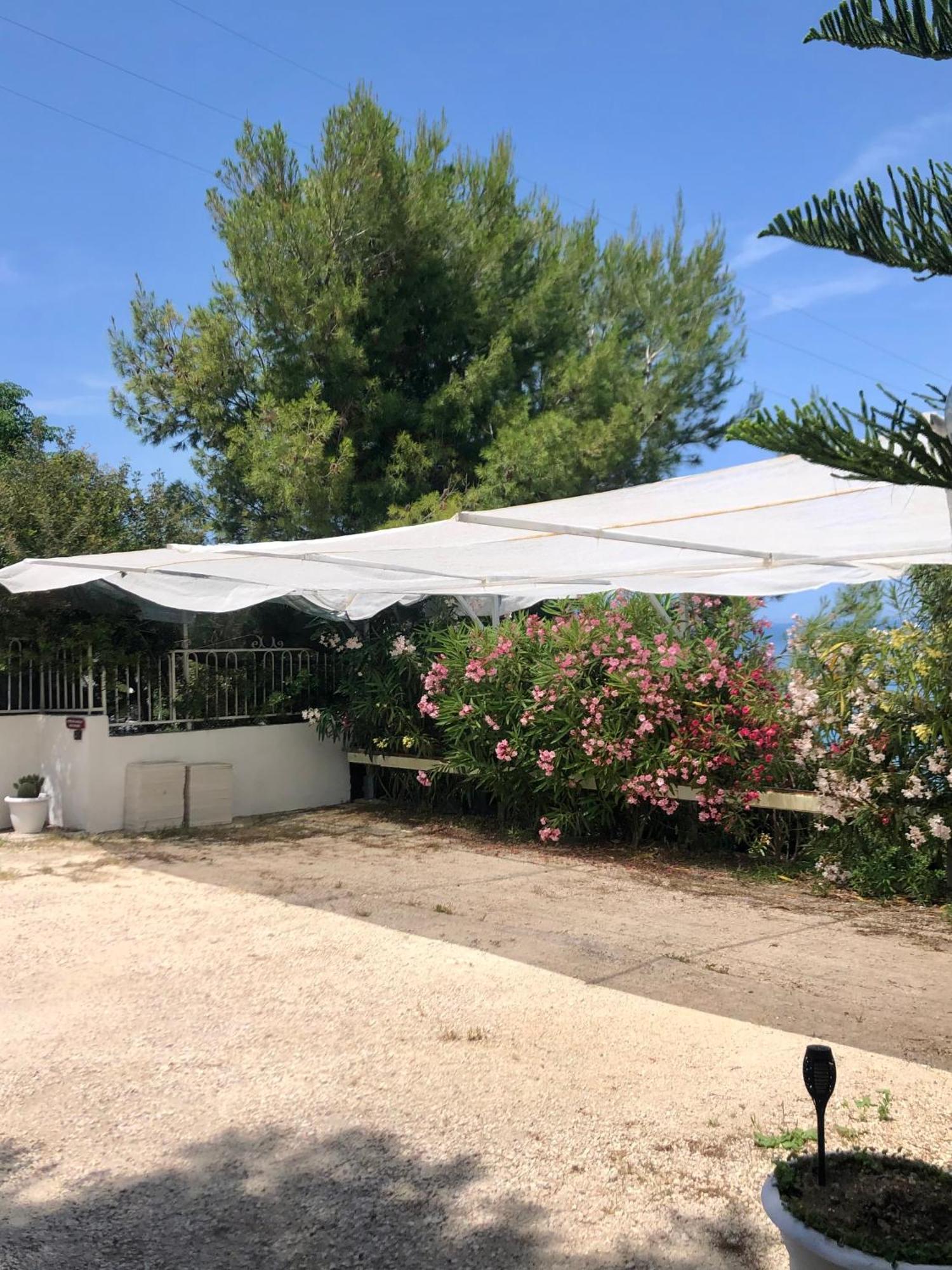 Trilocale 2 Sul Mare Apartment Peschici Bagian luar foto
